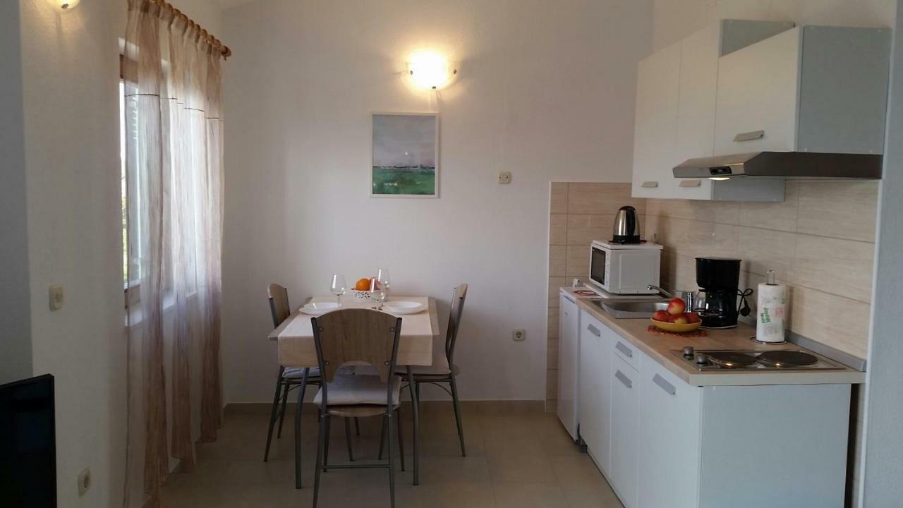 Apartman Ivanica Jezera Exterior photo